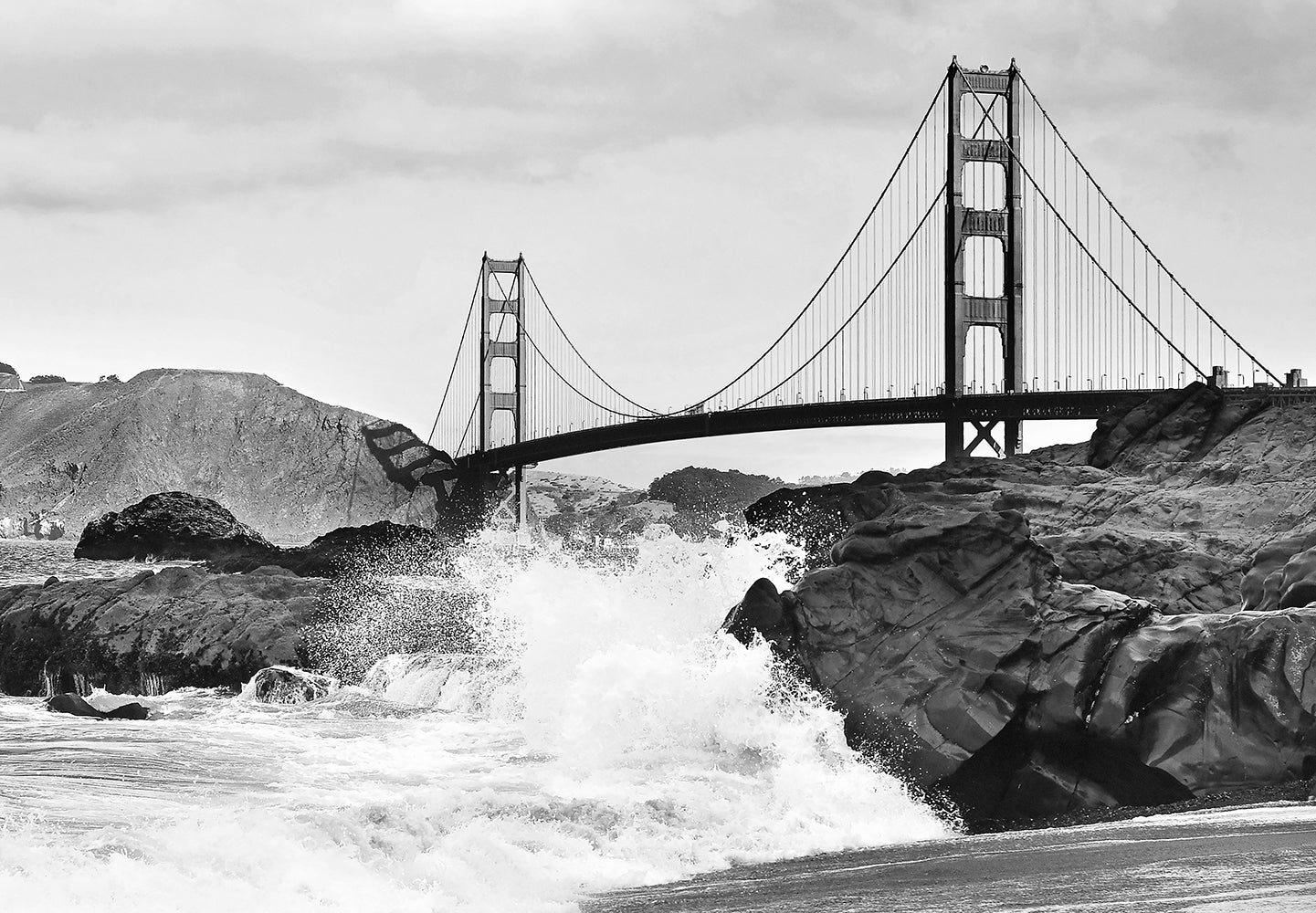 Golden Gate Bridge San Francisco Non-Woven Wallpaper Mural 366 cm x 254 cm (141" x 100")