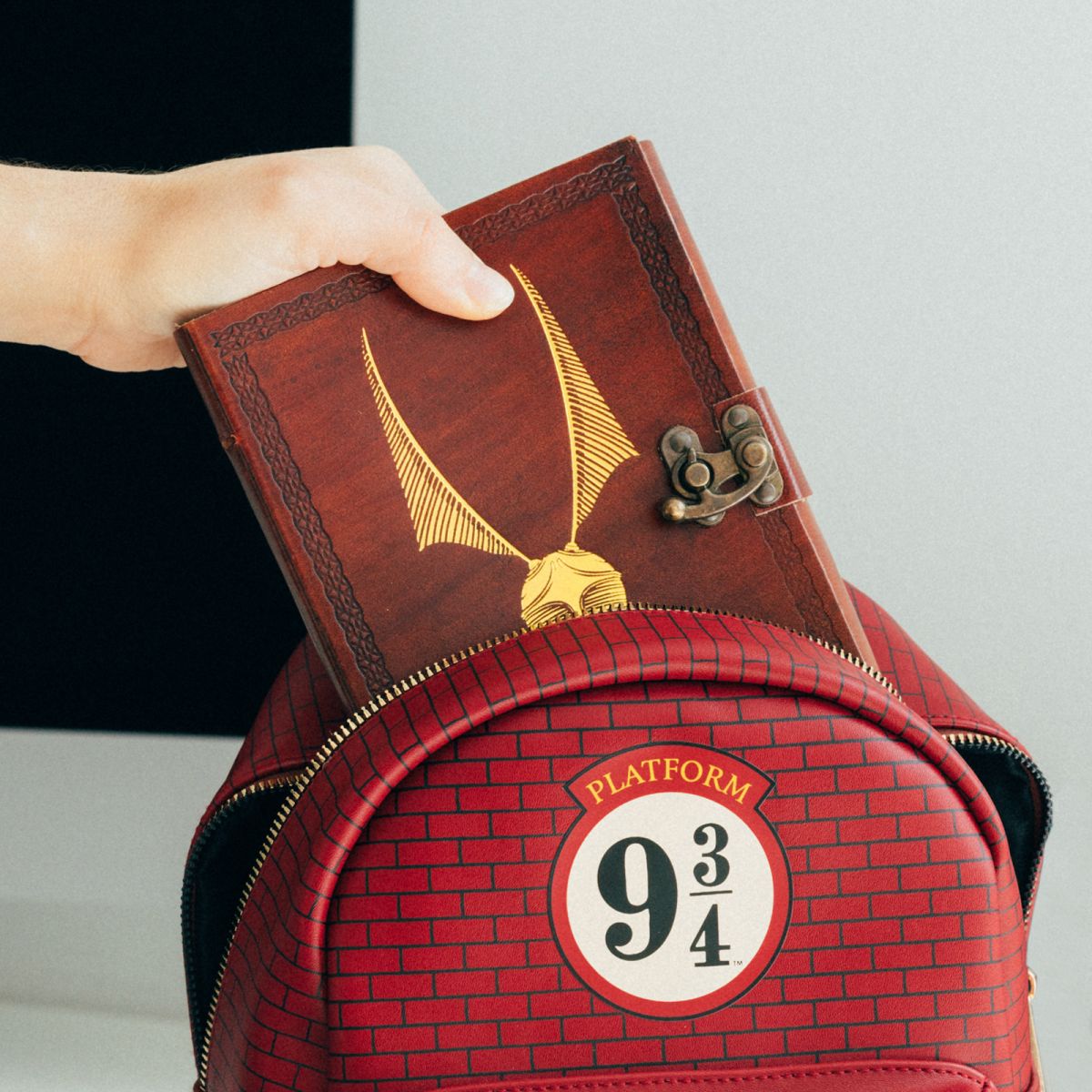 Harry Potter 9 3/4 Leather Backpack 20x26x12 cm